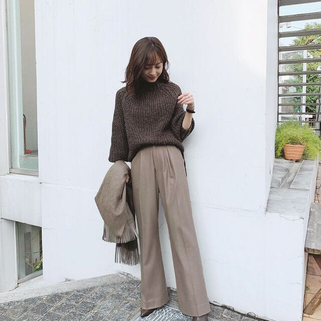 cachec ストレートロングパンツ グレージュ cachec ストレートロングパンツ グレージュ