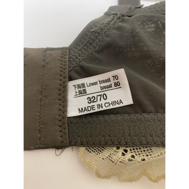 B70 ノンワイヤーレース刺繡下着セクシーブラ・ショーツセット レディースの下着/アンダーウェア(ブラ&ショーツセット)の商品写真