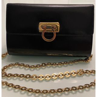 フェラガモ チェーンバッグの通販 89点 | Ferragamoを買うならラクマ フェラガモ チェーンバッグの通販 89点 | Ferragamoを買うならラクマ