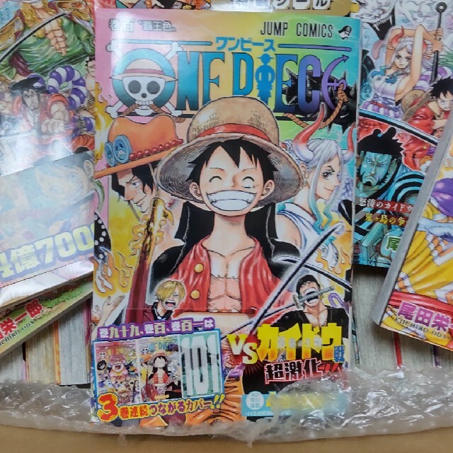 集英社(シュウエイシャ)のワンピース全巻100巻＋５冊セット☆ エンタメ/ホビーの漫画(全巻セット)の商品写真