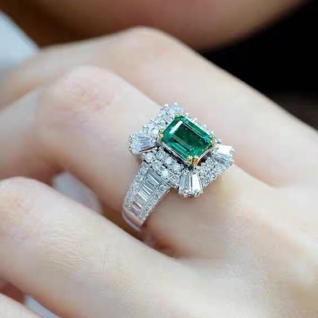高級感 キラキラデザインリング　豪華指輪 ダイヤモンド 6
