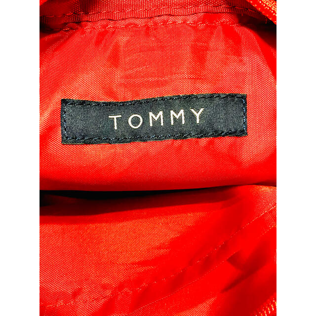TOMMY HILFIGER(トミーヒルフィガー)のtommyショルダーポーチレッドアンドネイビー4025810 メンズのバッグ(ショルダーバッグ)の商品写真