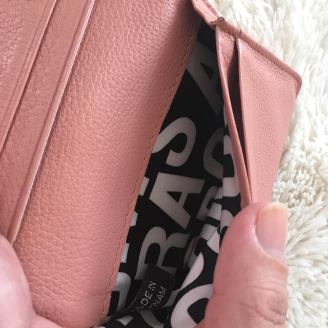 MARC BY MARC JACOBS(マークバイマークジェイコブス)のマークバイ カードケース レディースのファッション小物(名刺入れ/定期入れ)の商品写真