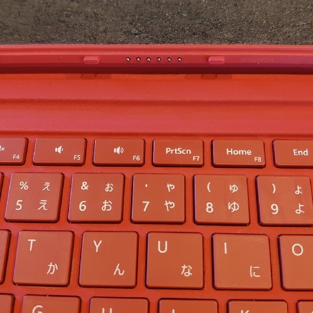 Microsoft(マイクロソフト)のMicrosoft Surface pro type cover Red スマホ/家電/カメラのPC/タブレット(PC周辺機器)の商品写真