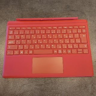 マイクロソフト(Microsoft)のMicrosoft Surface pro type cover Red(PC周辺機器)