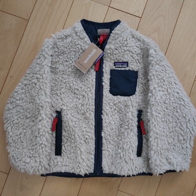 patagonia ボアジャケット 3T 新品 未使用キッズ/ベビー/マタニティ