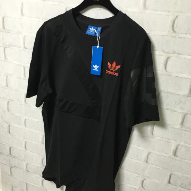 adidas(アディダス)の海外限定 adidas originals アディダス オリジナルス Tシャツ メンズのトップス(Tシャツ/カットソー(半袖/袖なし))の商品写真