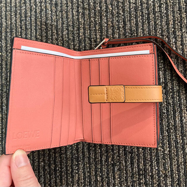 LOEWE ロエベ コンパクトジップウォレット(ソフトグレインカーフ LOEWE ロエベ コンパクトジップウォレット(ソフトグレインカーフ