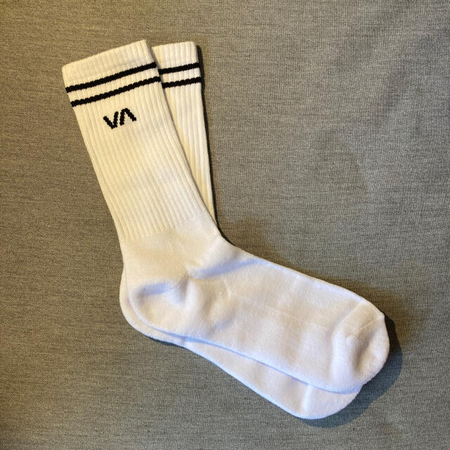 RVCA - RVCA SOCKS ルカ ソックス 靴下 白黒セットの通販 by Urban