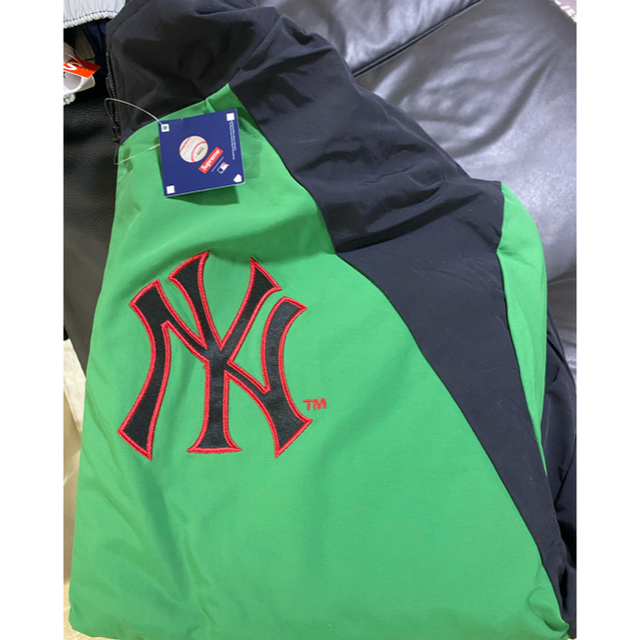 Supreme New York Yankees™ Track Jacket