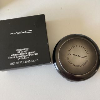 Mac  クッションファンデーション  ハイドレーディング　ベース　ベース　下地