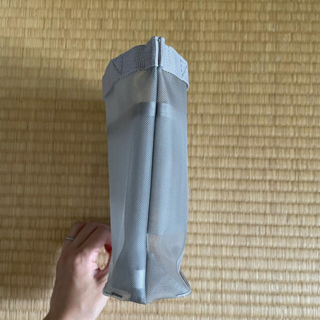 MUJI (無印良品)(ムジルシリョウヒン)の値下げしました‼️ 無印良品　ナイロンメッシュバッグインバックA5  レディースのバッグ(その他)の商品写真