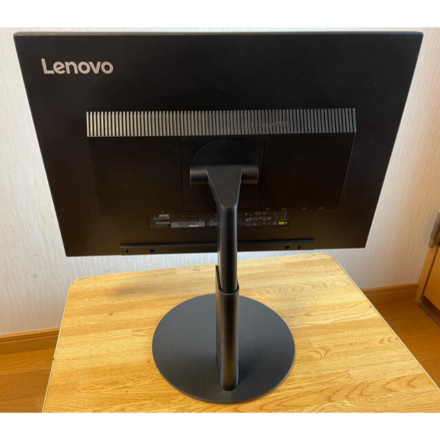 Lenovo(レノボ)の保証残ThinkVision T24d-10 24インチ WUXGAディスプレイ スマホ/家電/カメラのPC/タブレット(ディスプレイ)の商品写真