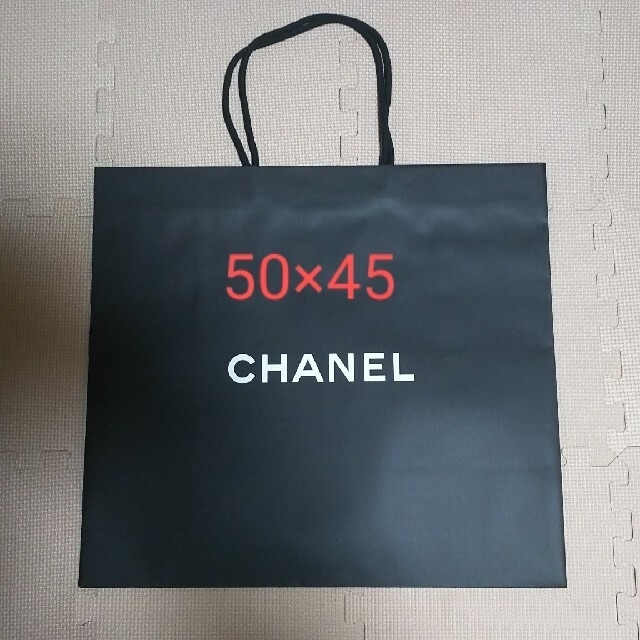CHANEL(シャネル)の専用です シャネル紙袋ショッパーカメリア2枚セット レディースのバッグ(ショップ袋)の商品写真