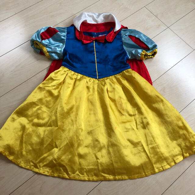 Disney(ディズニー)の白雪姫 ドレス 100 キッズ/ベビー/マタニティのキッズ服女の子用(90cm~)(ドレス/フォーマル)の商品写真