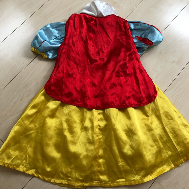 Disney(ディズニー)の白雪姫 ドレス 100 キッズ/ベビー/マタニティのキッズ服女の子用(90cm~)(ドレス/フォーマル)の商品写真