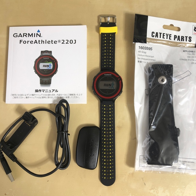 GARMIN(ガーミン)のGARMIN foreAthlete 220j  frankly 420様専用 スポーツ/アウトドアのトレーニング/エクササイズ(トレーニング用品)の商品写真