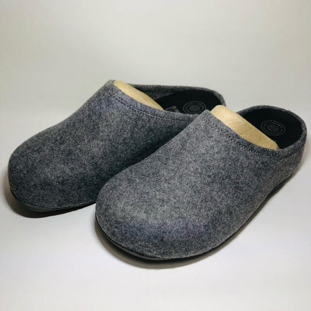 fitflop(フィットフロップ)のフィットフロップ SHUV FELT  シャビフェルト ライトグレー レディースの靴/シューズ(サンダル)の商品写真