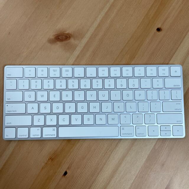 Mac (Apple)(マック)のAPPLE WIRELESS KEYBOARD (US) ② スマホ/家電/カメラのPC/タブレット(PC周辺機器)の商品写真