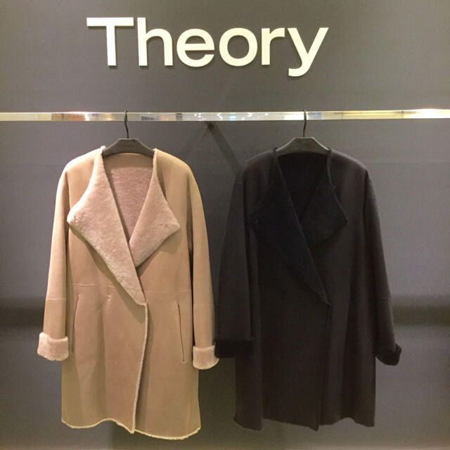 Theory リバーシブル ムートンコート 定価34.7万円