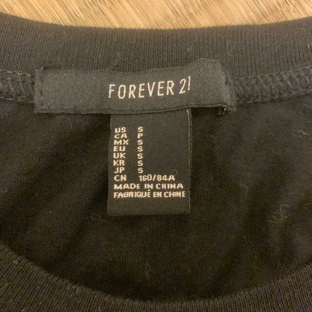 FOREVER 21(フォーエバートゥエンティーワン)のForever21 タンクトップ レディースのトップス(タンクトップ)の商品写真