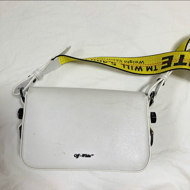 OFF-WHITE(オフホワイト)の値下げ　off-white bag 正規品 レディースのバッグ(ショルダーバッグ)の商品写真