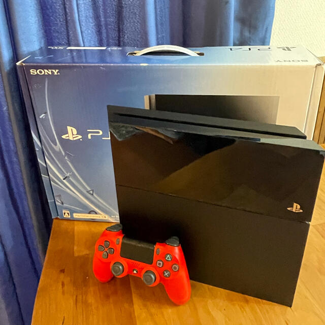 PlayStation4(プレイステーション4)の特価PS4ジェットブラック エンタメ/ホビーのゲームソフト/ゲーム機本体(家庭用ゲーム機本体)の商品写真