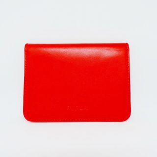 フルラ(Furla)のフルラ パスケース美品  - レッド レザー(名刺入れ/定期入れ)