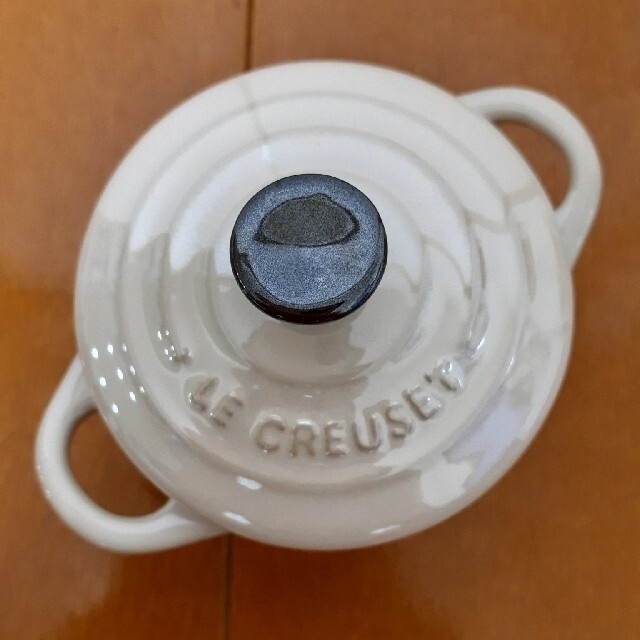 LE CREUSET(ルクルーゼ)のLE CREUSET ル・クルーゼ ミニココット　ホワイトラスター インテリア/住まい/日用品のキッチン/食器(食器)の商品写真