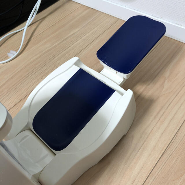 OMRON 血圧計の通販 by FuMi's shop｜オムロンならラクマ - オムロン 特価日本製