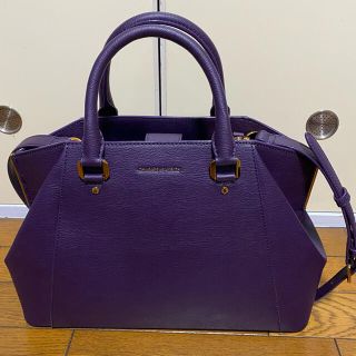 チャールズアンドキース(Charles and Keith)の値下げ　CHARLES&KEITH ジオメトリック トップハンドルバッグ(ハンドバッグ)