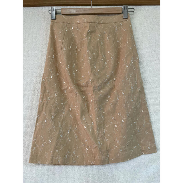 ⭐︎値下げ⭐︎マージナルグラマー 刺繍スカート レディースのスカート(ひざ丈スカート)の商品写真