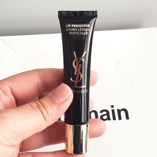 イヴサンローランボーテ(Yves Saint Laurent Beaute)のイヴサンローラン トップ シークレット リップ パーフェクター リップ美容液(美容液)