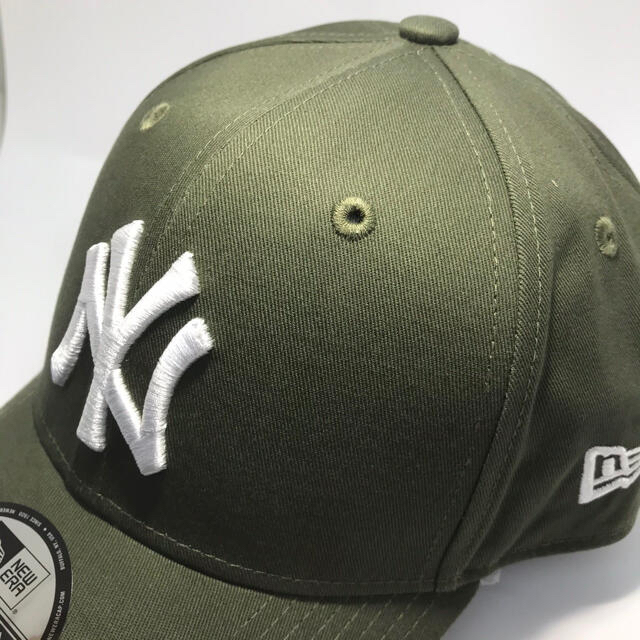 NEW ERA(ニューエラー)のニューエラ キャップ NY ヤンキース 緑 オリーブ カーキ グリーン 白ロゴ メンズの帽子(キャップ)の商品写真