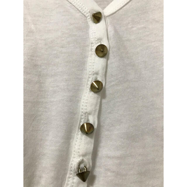 ZARA(ザラ)のZARA  スタッズ付きVネックロンT M⭐︎ メンズのトップス(Tシャツ/カットソー(七分/長袖))の商品写真