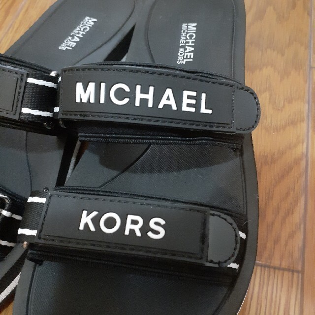 Michael Kors(マイケルコース)の☆MICHAEL KORS　ロゴスポーツサンダル　6M新品同様☆ レディースの靴/シューズ(サンダル)の商品写真