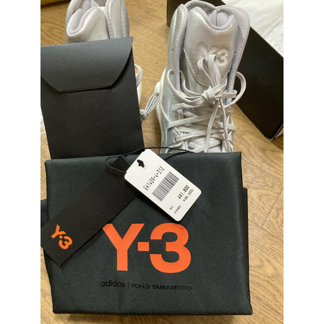 Y-3シルバースニーカー