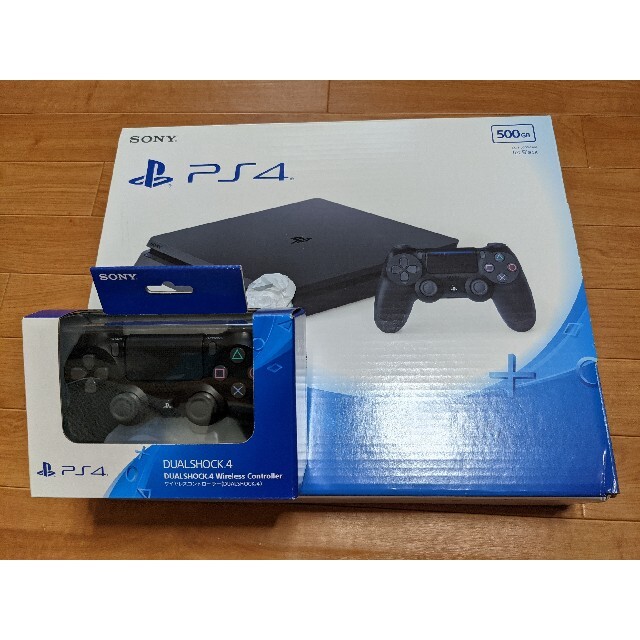 PlayStation 4 ジェット・ブラック 500GB(CUH-2000AB