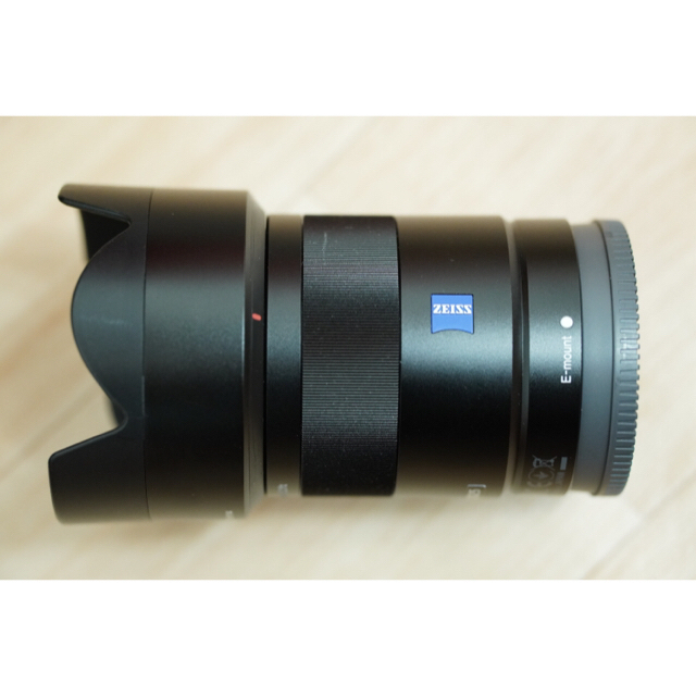 SONY(ソニー)のソニー Sonnar T* E 24mm F1.8 ZA SEL24F18Z  スマホ/家電/カメラのカメラ(レンズ(単焦点))の商品写真