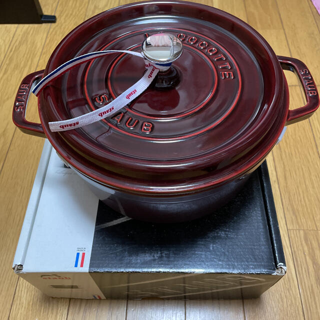 新品 ストウブ 24cm グレナディンレッド - 調理道具/製菓道具