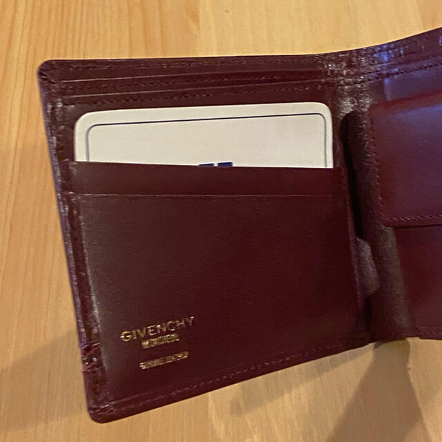 GIVENCHY(ジバンシィ)のジバンシー　二つ折り財布 メンズのファッション小物(折り財布)の商品写真