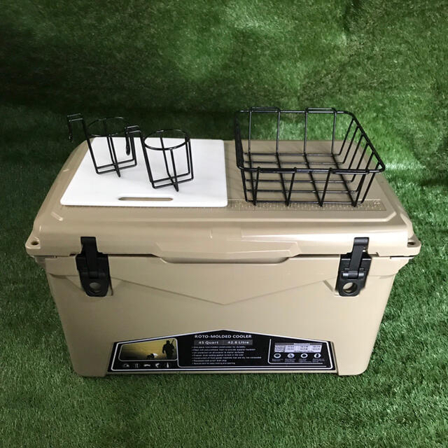 クリアランスセール‼️アイスランドクーラーボックス 45QT サンド