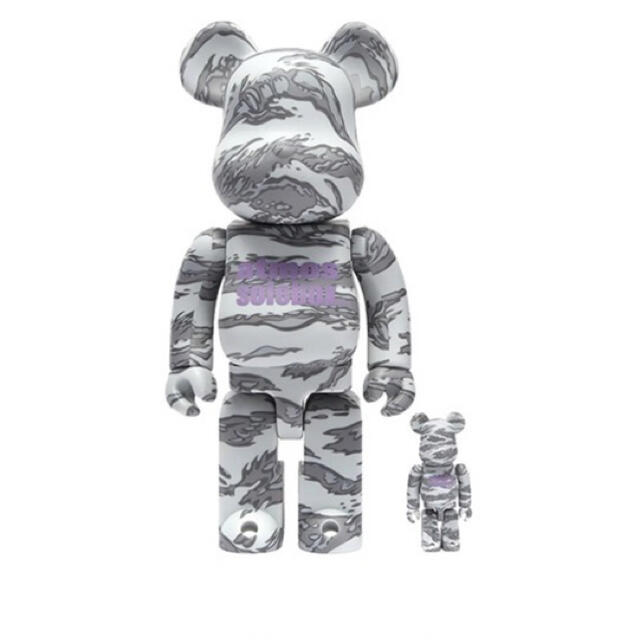 MEDICOM TOY(メディコムトイ)のBE@RBRICK atmos solebox 100％ & 400％ エンタメ/ホビーのフィギュア(その他)の商品写真