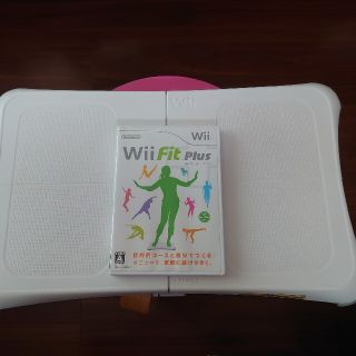 ウィー(Wii)の任天堂 Wii fit Plus ソフト＋バランスボード(家庭用ゲームソフト)