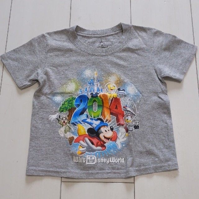 Disney(ディズニー)のディズニー キッズ Tシャツ 100cm 3T キッズ/ベビー/マタニティのキッズ服男の子用(90cm~)(Tシャツ/カットソー)の商品写真