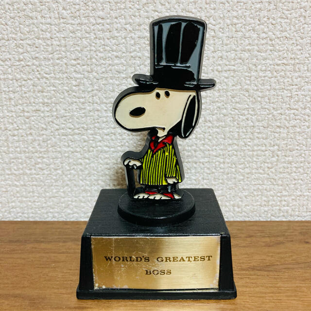 SNOOPY(スヌーピー)のビンテージ スヌーピー トロフィー Aviva シルクハット ステッキ エンタメ/ホビーのフィギュア(アメコミ)の商品写真