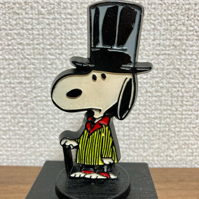 SNOOPY(スヌーピー)のビンテージ スヌーピー トロフィー Aviva シルクハット ステッキ エンタメ/ホビーのフィギュア(アメコミ)の商品写真