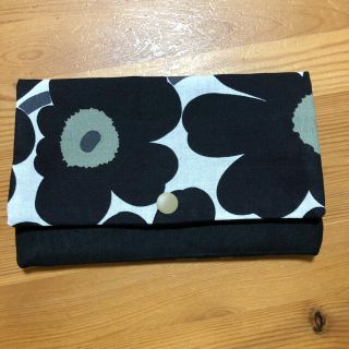 マリメッコ(marimekko)の通帳ケース(ポーチ)