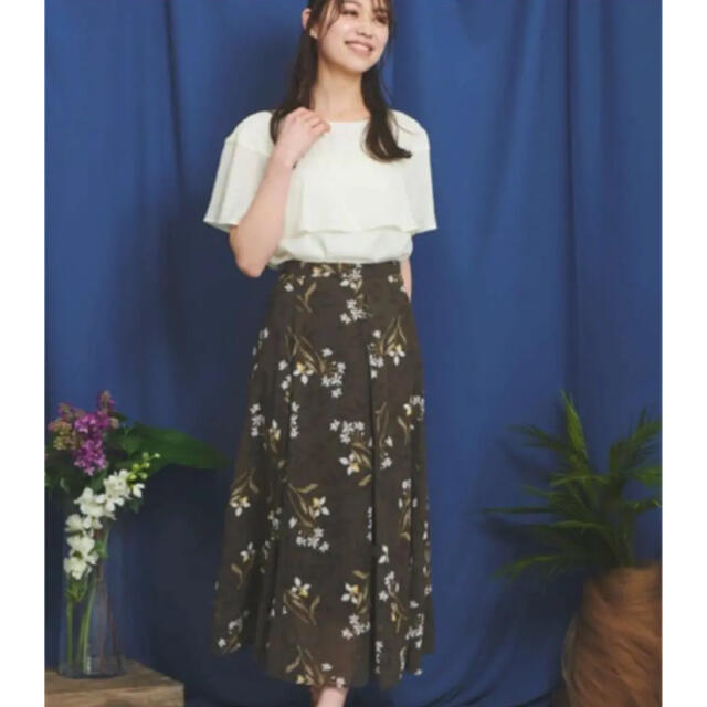 Noela(ノエラ)の新品未使用⭐️ ノエラ　シャドーフラワーSK スカート レディースのスカート(ロングスカート)の商品写真