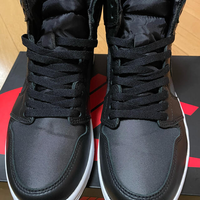 NIKE エアジョーダン１high ブラックサテン